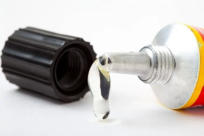 Superglue Adhesive for Rubber