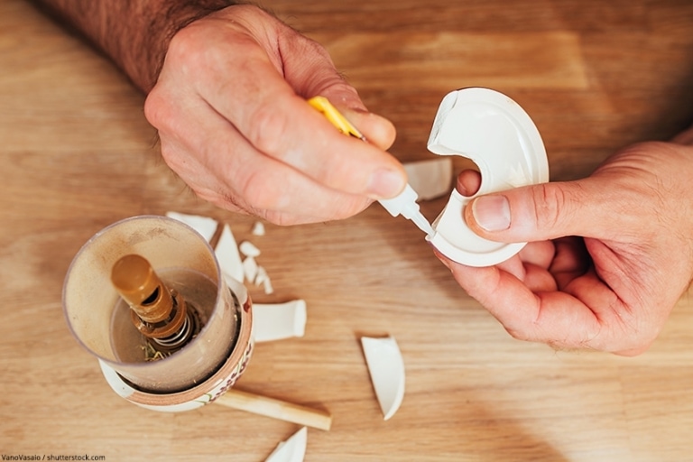 Colla per Ceramica – Incollare e riparazione della Ceramica e Porcellana