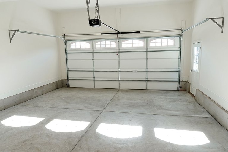 Concrete Etching – A Complete Guide to Acid Etching Your Garage Floor