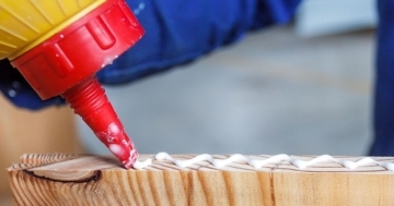 How to Glue Plastic to Wood
