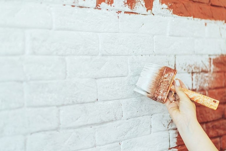 How to Whitewash Brick – A Simple Guide to Whitewashing Brick