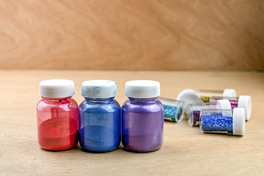 Specialist Colorings for Resin