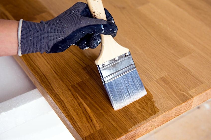 How to Apply Varnish Easily
