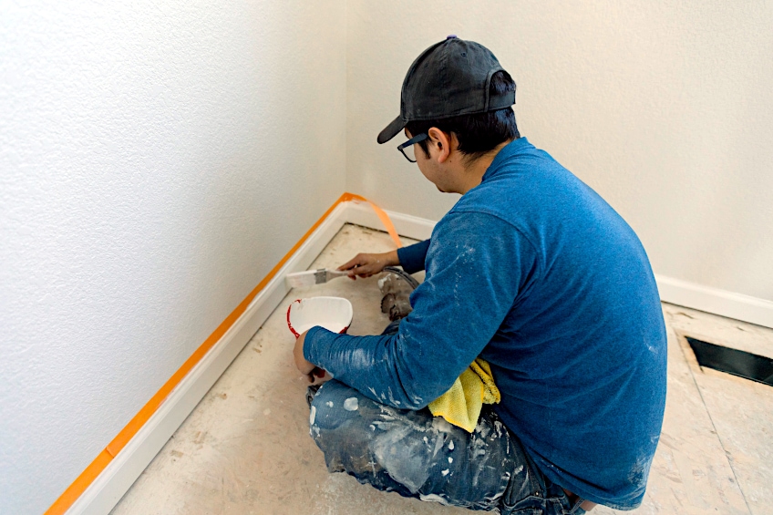 How to Paint Skirting Boards