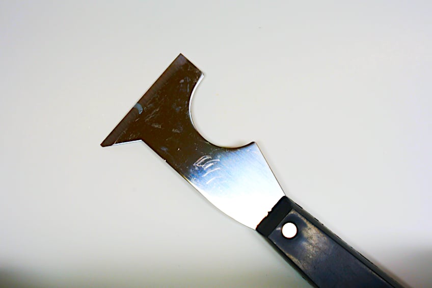 Painter's Tool for Cutting in