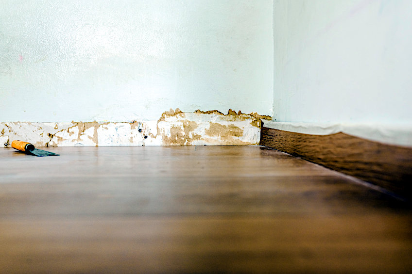 When to Remove Baseboards for Painting