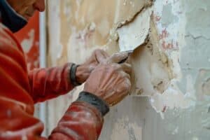 How to Clean Exterior Walls Before Painting - A Quick Guide